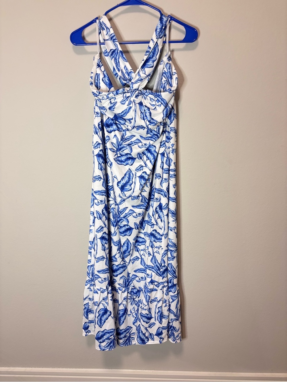 ✨Grace Karin Blue & White Floral Halter Dress✨ - Picture 3 of 5